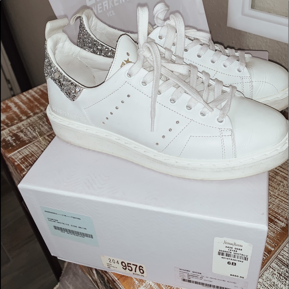 𝙂𝙤𝙡𝙙𝙚𝙣 𝙂𝙤𝙤𝙨𝙚 𝙎𝙣𝙚𝙖𝙠𝙚𝙧𝙨 🖤